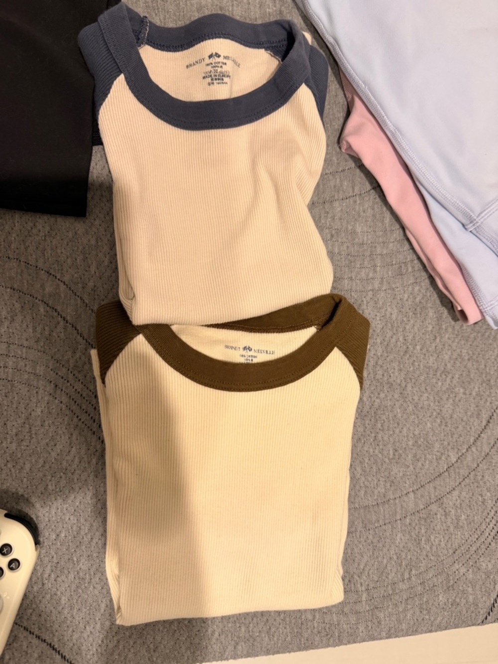 Brandy Melville Top set brown and navy blue cropped